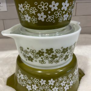 1970’s Pyrex 3 nesting casserole dishes Spring Blossom/Crazy Daisy, Avocado green/white