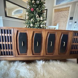 Vintage mid century console/buffet/sideboard with Alexa and speakers